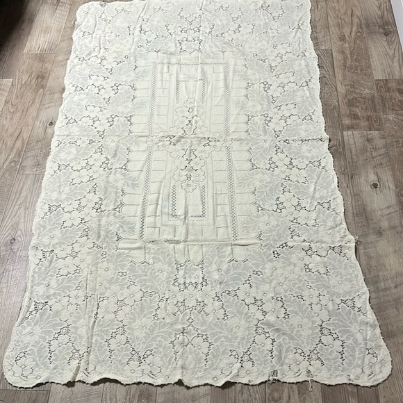 VTG Floral Tablecloth - Picture 1 of 6